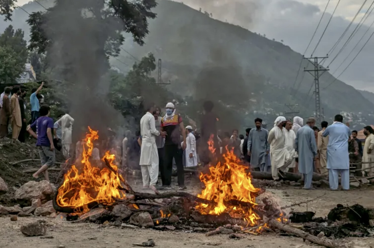 Protesters Shot Dead in Pakistani Kashmir