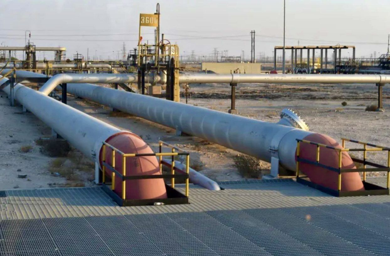 Saudi Arabia Halts Key Oil Pipeline
