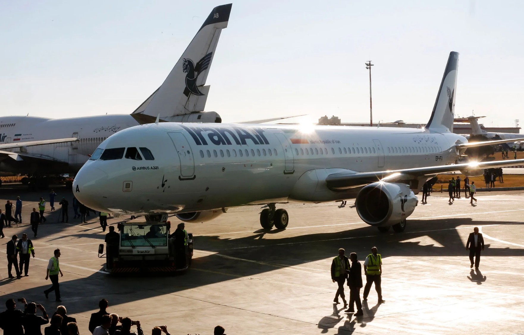 US Declares Air Blockade of Iran