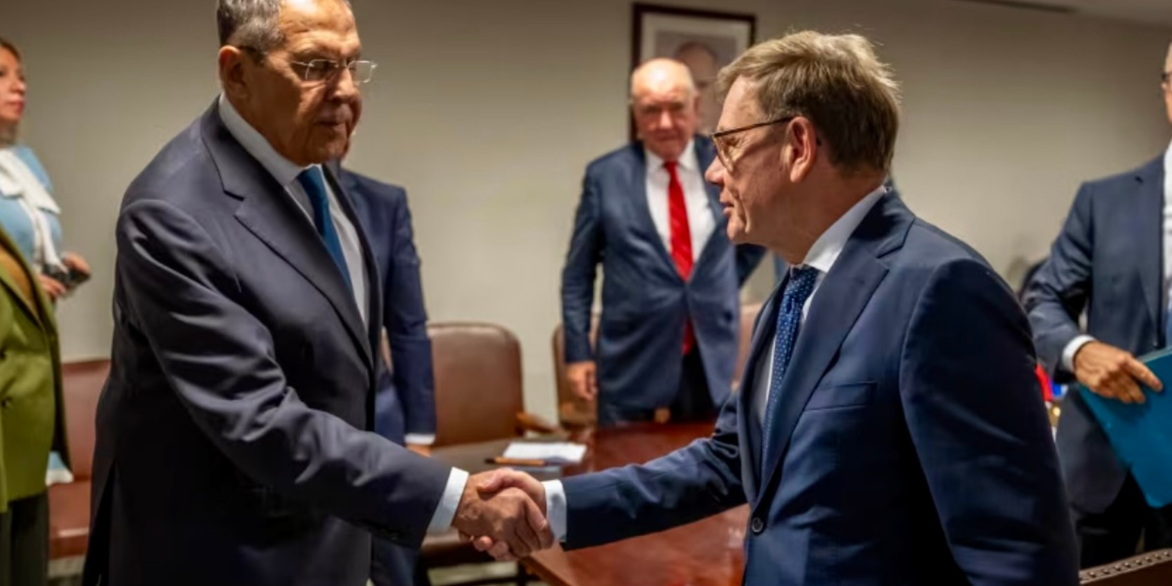 Lavrov and Wadephul Hold First Talks in 4.5 Years on UNGA Sidelines