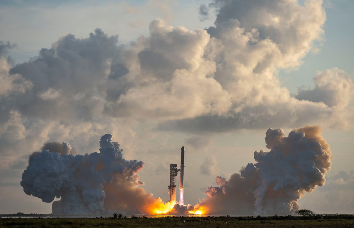 SpaceX Successfully Puts Starship Rocket into Earth Orbit for First Time