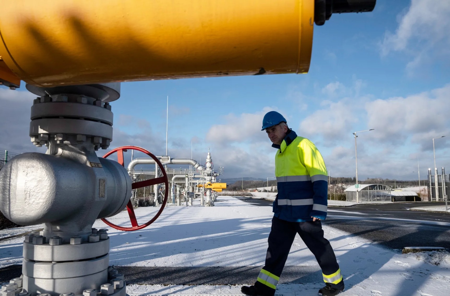 EU Enters Winter with Low Gas Stocks