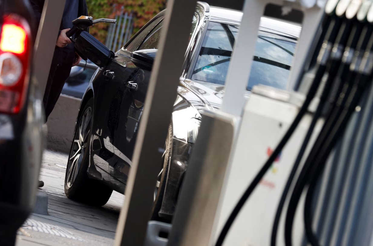 Europe Considers Releasing New Diesel Stocks