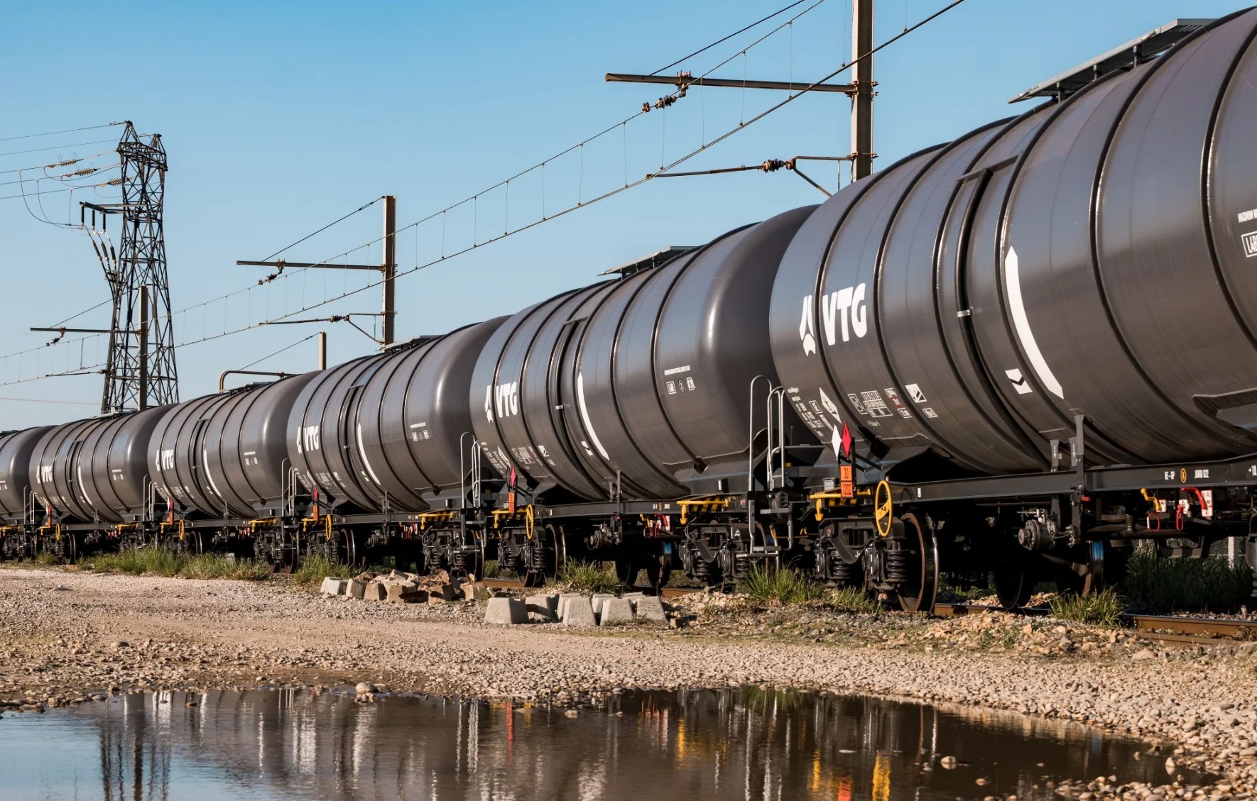 Europe to Release 42 Million Barrels of Oil to the Market