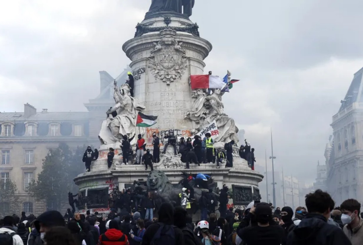 Emmanuel Macron Refuses to Accept Interior Minister’s Resignation