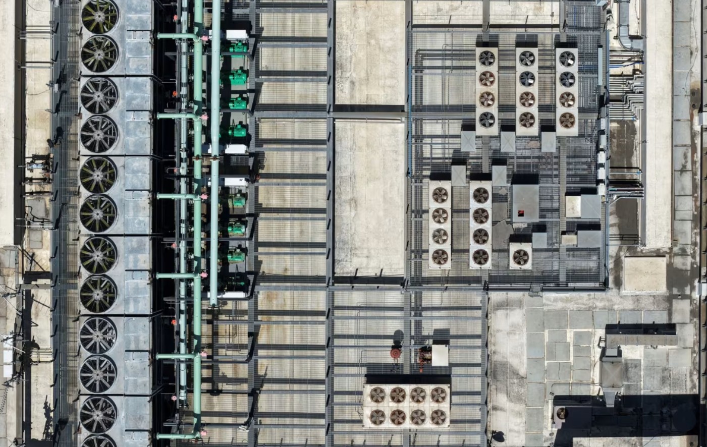 AI and the Environment: The Hidden Cost of the “Cloud”