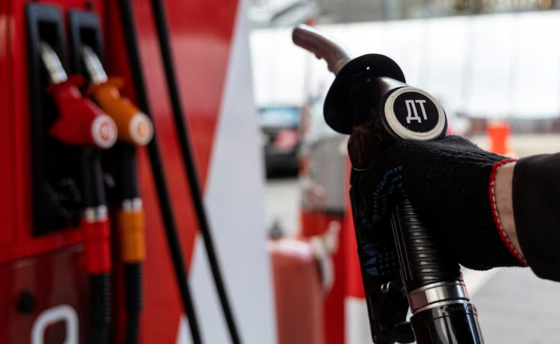 Russia Ready to Partially Return Diesel to Global Market
