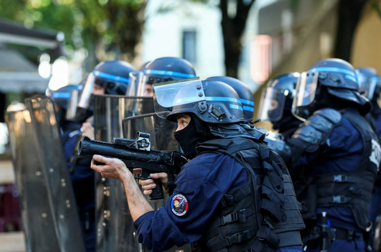 French Students Demand Increased Education Funding