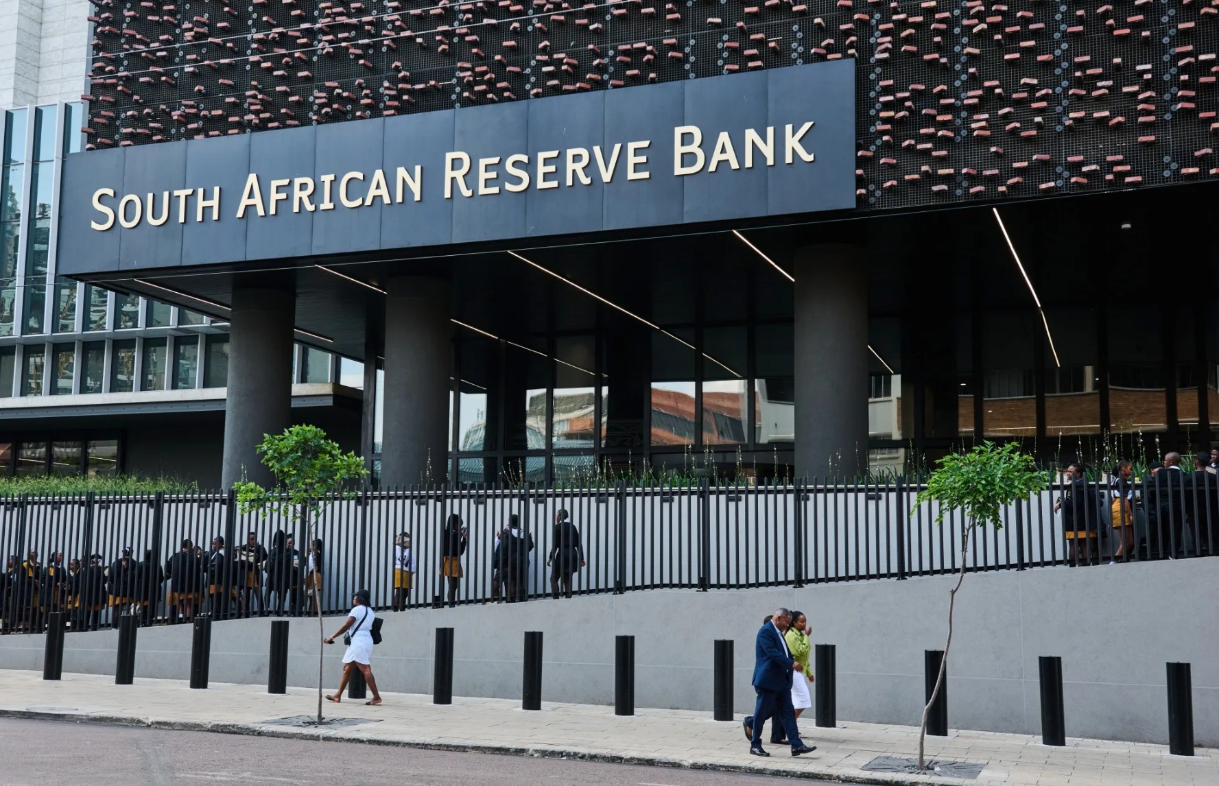 South Africa’s Central Bank to Create Cash Management Company